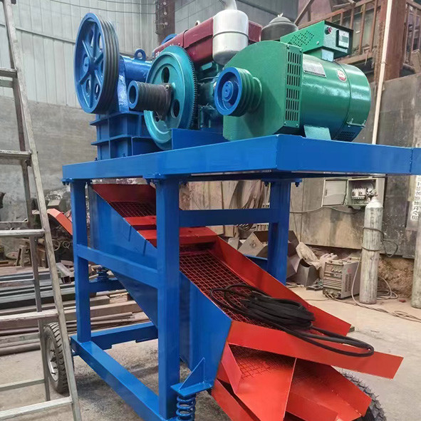 Dizel Elektrikli Çeneli Kırıcı Kompakt Taşıma ve Her Yerde Üretim 20t/H
