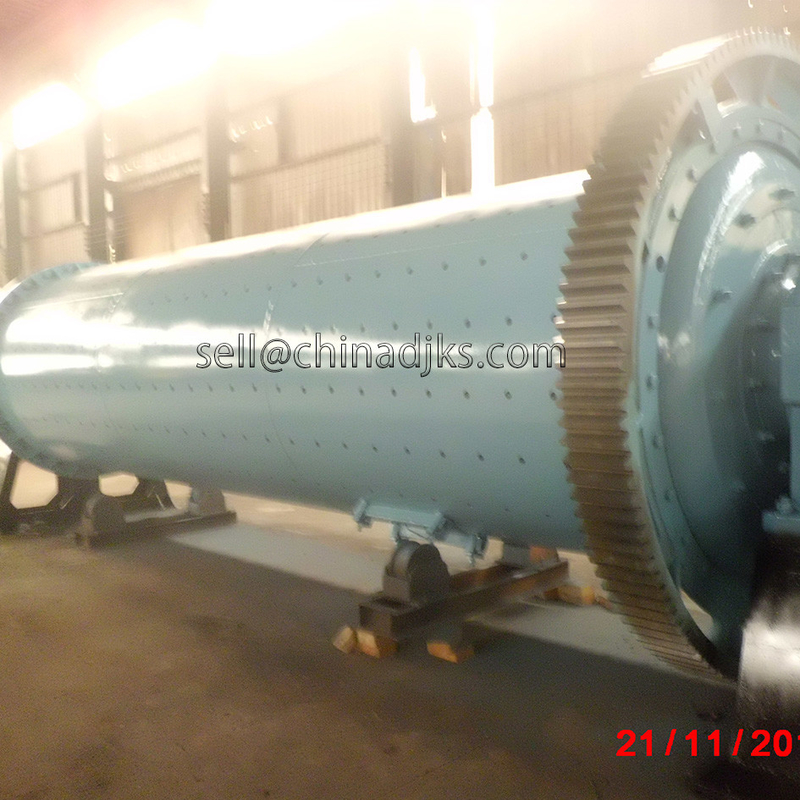 Katı Yakıt Öğütme Tesisi İçin 25t / H Kömür Bilyalı Değirmen Makinesi 500 Kw