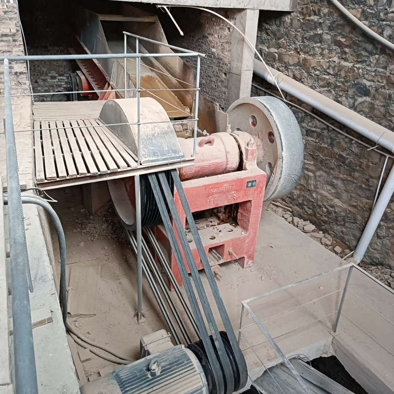 Kum madenciliği kristal silikon için mineral işleme tesisi silikon arıtma işleminizi geliştirin