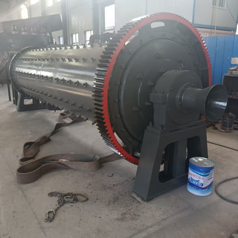 Islak İşlem Öğütme için 1-60t/sa Kapasiteli 7.5-2500kw Gücünde Endüstriyel Bilyalı Değirmen